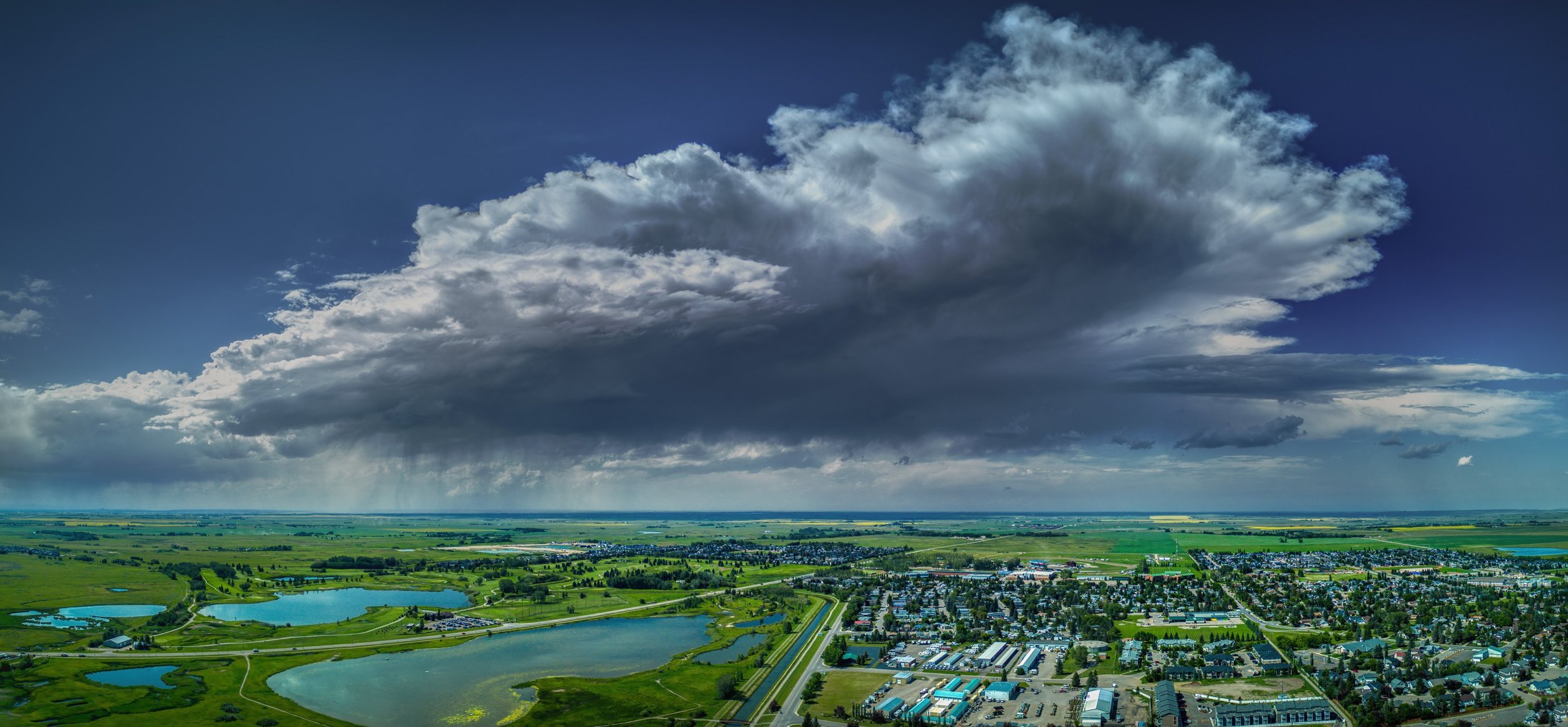 Small storm, big attitude, NW of Thomas Drive, Strathmore, AB, 2026-07-08